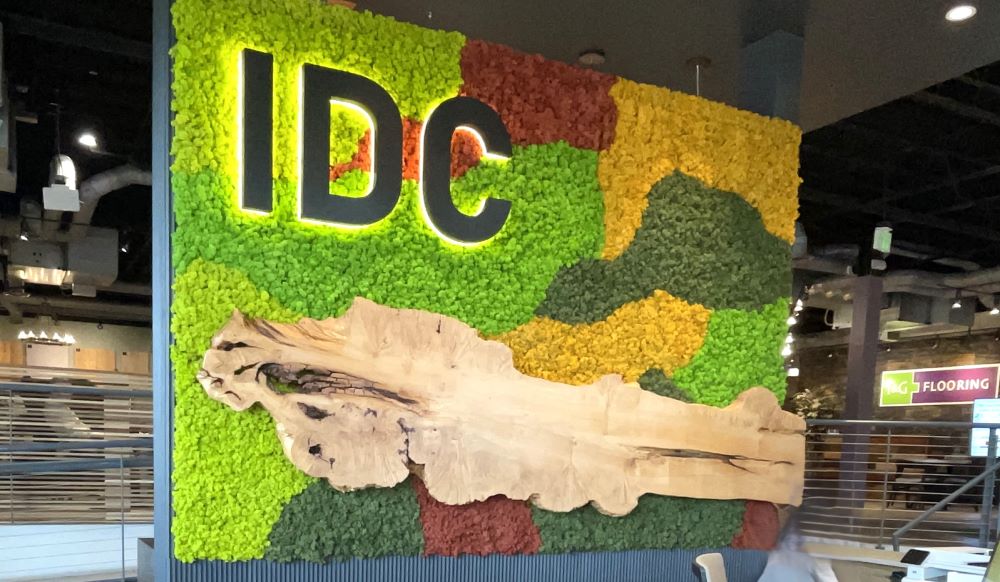 CS WOODS NEW SHOWROOM AT THE IDC