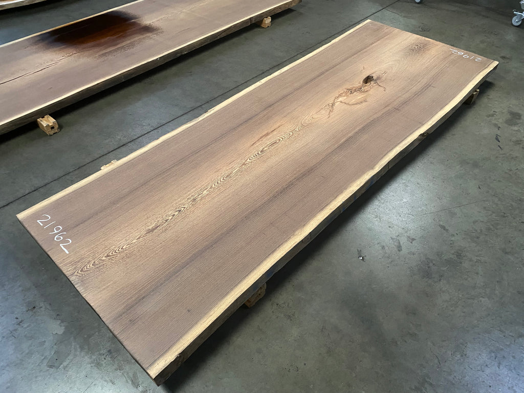 Wenge 21962 (110.75'' x 38.5"-40.5" x 2'')