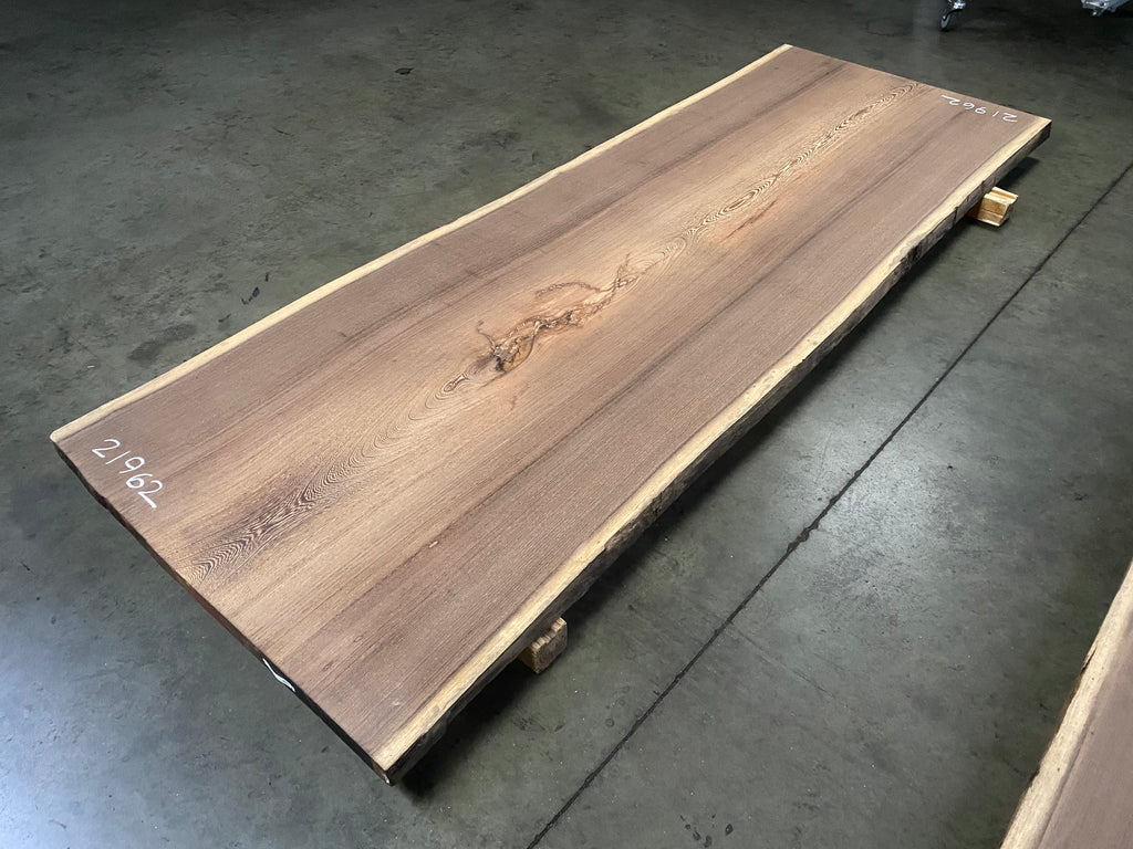 Wenge 21962 (110.75'' x 38.5"-40.5" x 2'')