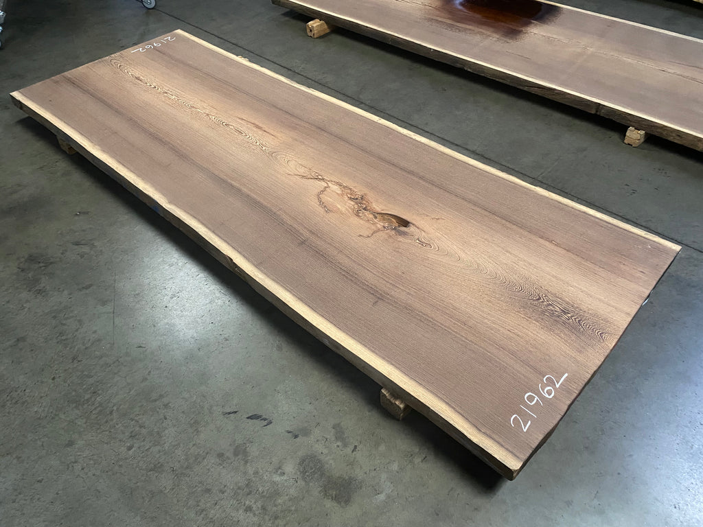 Wenge 21962 (110.75'' x 38.5"-40.5" x 2'')