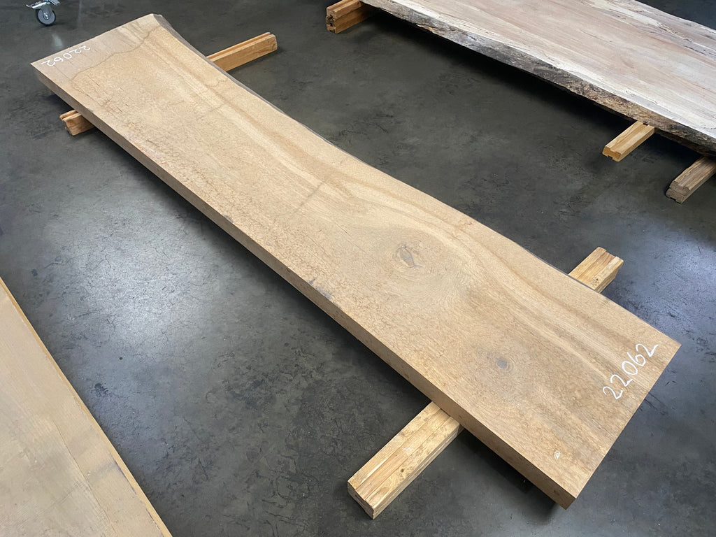 White Oak 22062 (102'' x 22.5"-27" x 3'')