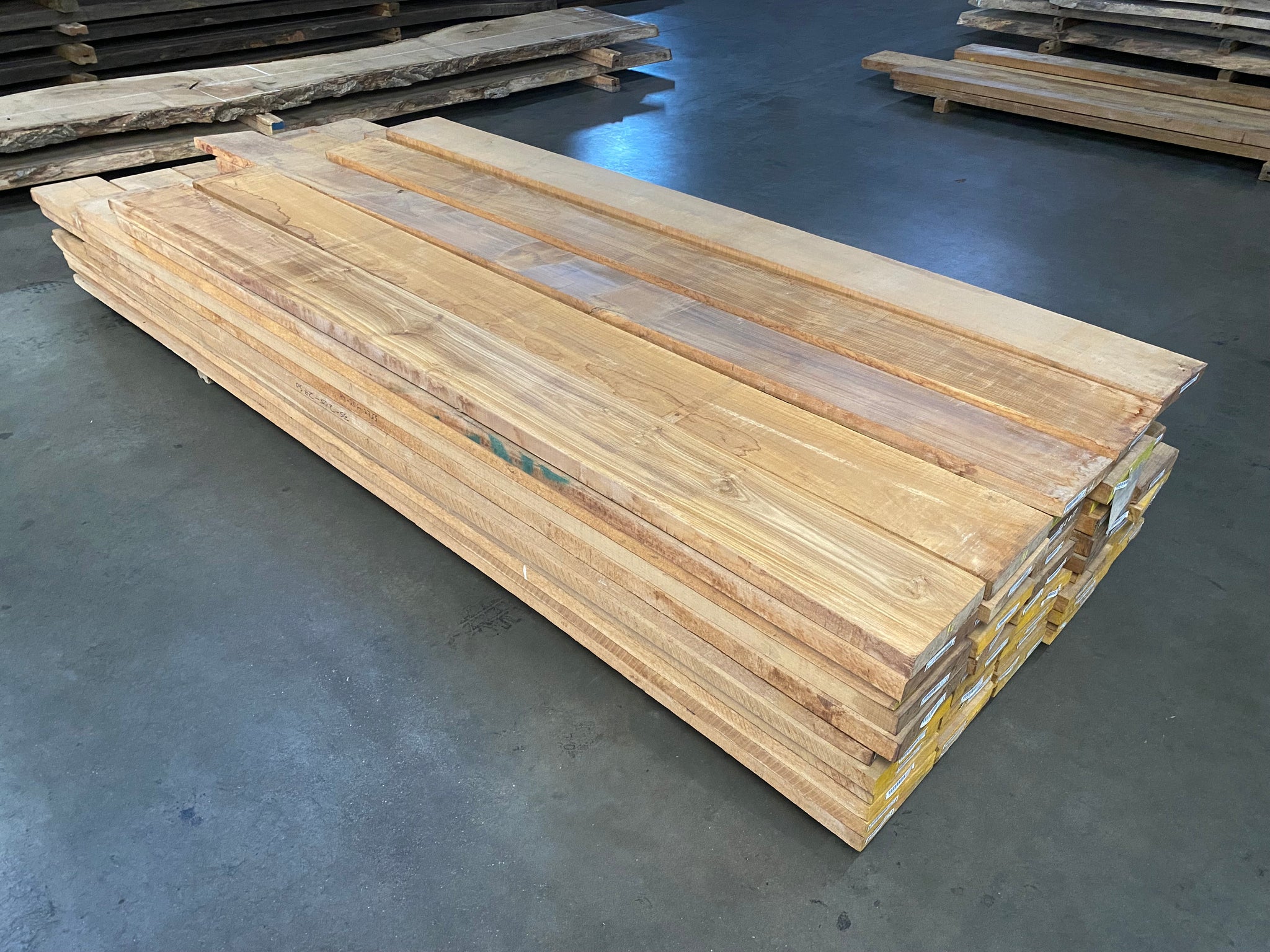 Dimensional Teak #7761 (6/4 x 8' to 11') – Collector&rsquo;s Specialty Woods